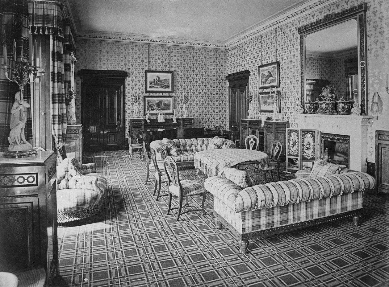 応接室、バルモラル城、1873 作： 英語の写真家