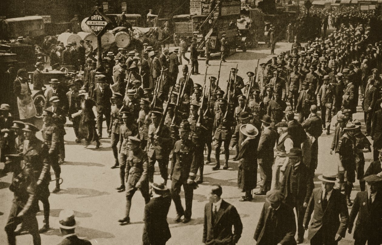 1919年のフランスでの素晴らしいサービス後のロンドンライフルの帰還 作： 英語の写真家