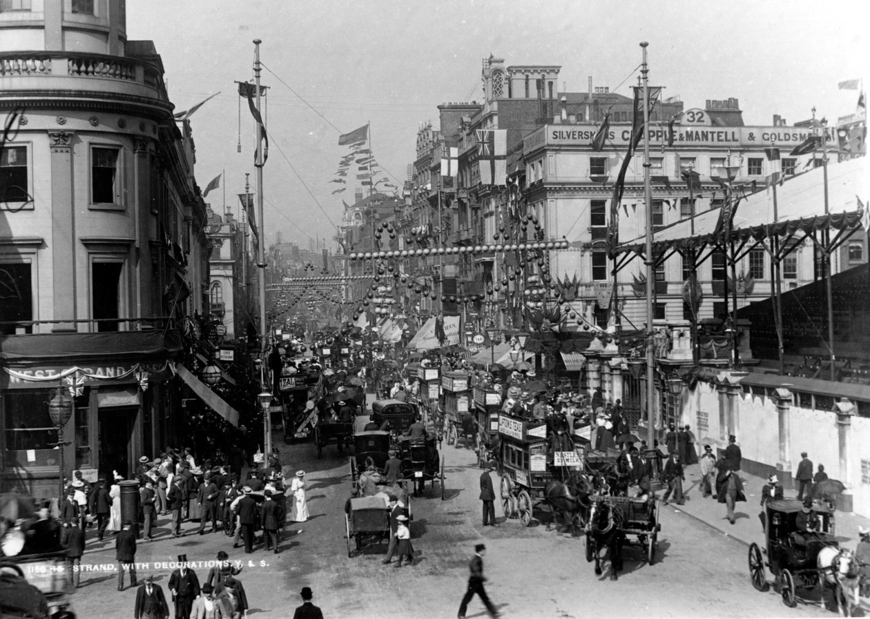 ストランド、ジュビリーデコレーション付きロンドン、1897 作： 英語の写真家