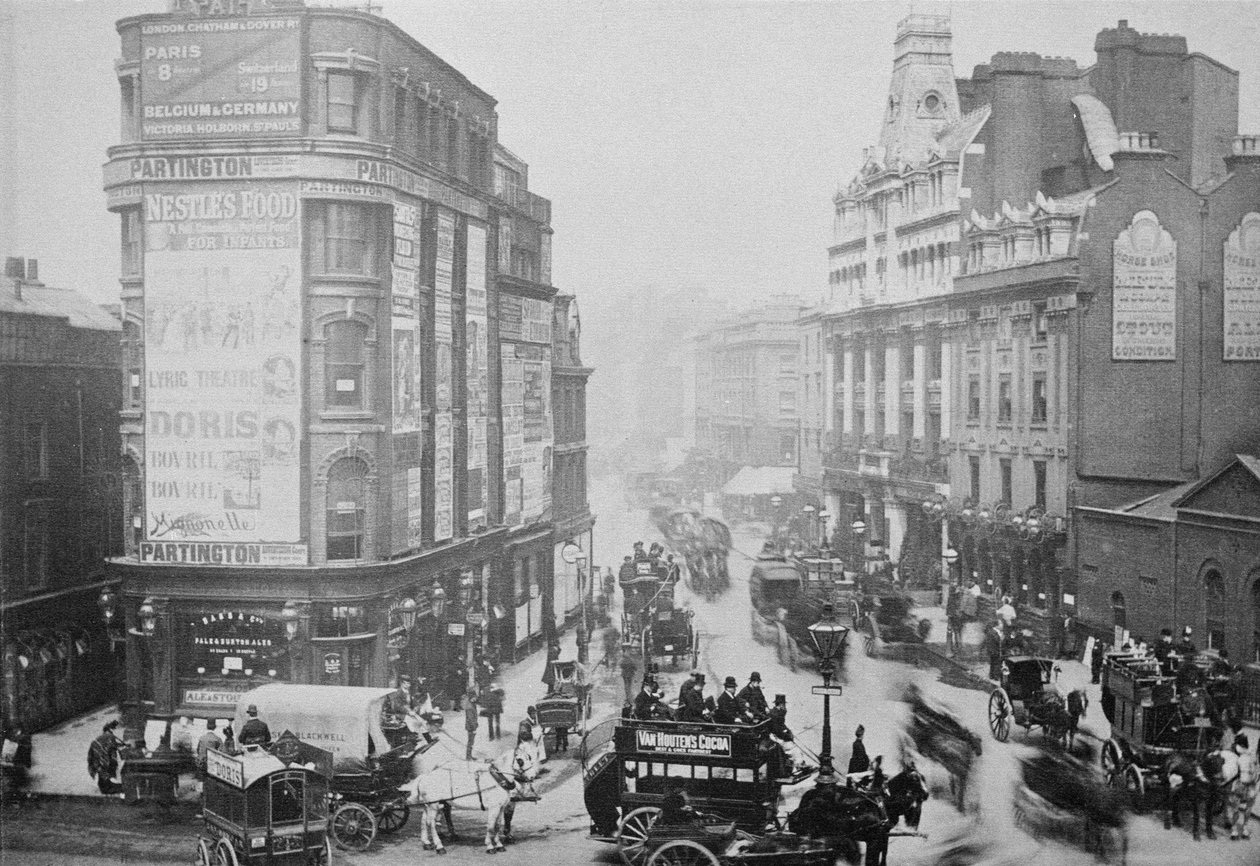 トッテナムコートロードの眺め、1885年頃 作： 英語の写真家