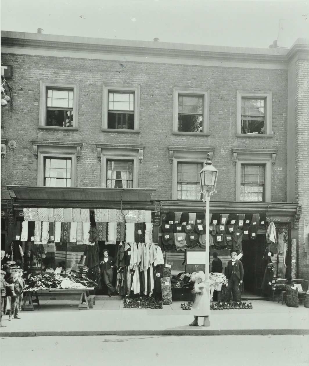 7-8 Gainsborough Road：London、1899年の正面図 作： 英語の写真家