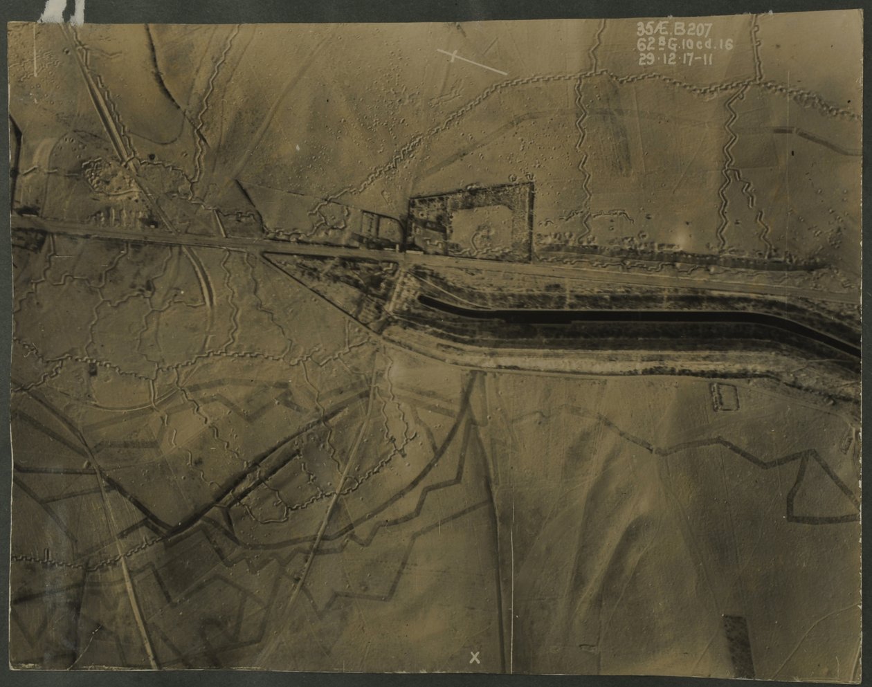 第一次世界大戦の塹壕の空中写真、1917年
