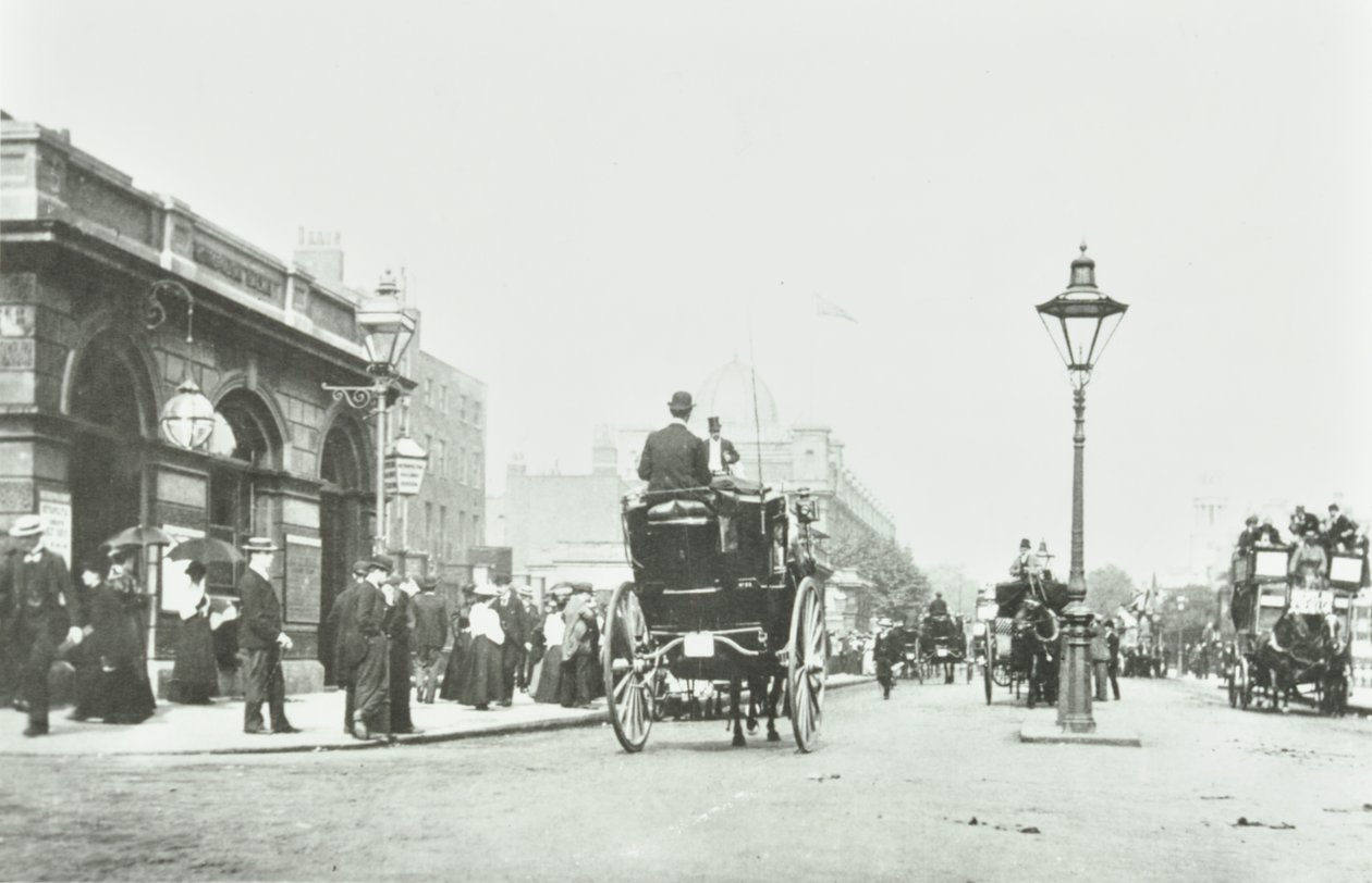 ベイカーストリート駅、メリルボーンロード、ウェストミンスターLB：1895年にベイカーストリートで東を見る 作： 英語の写真家
