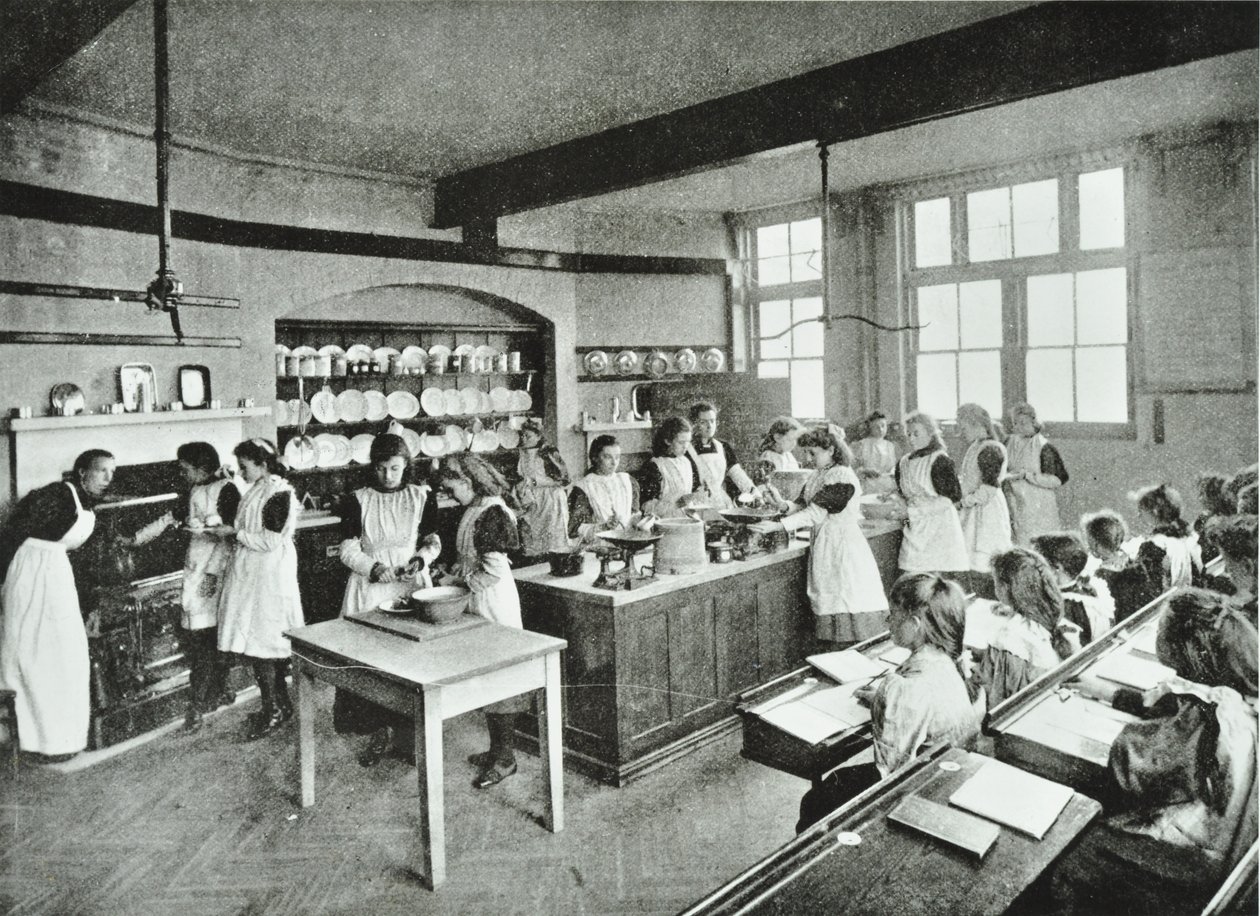 料理教室、1896年 作： 英語の写真家