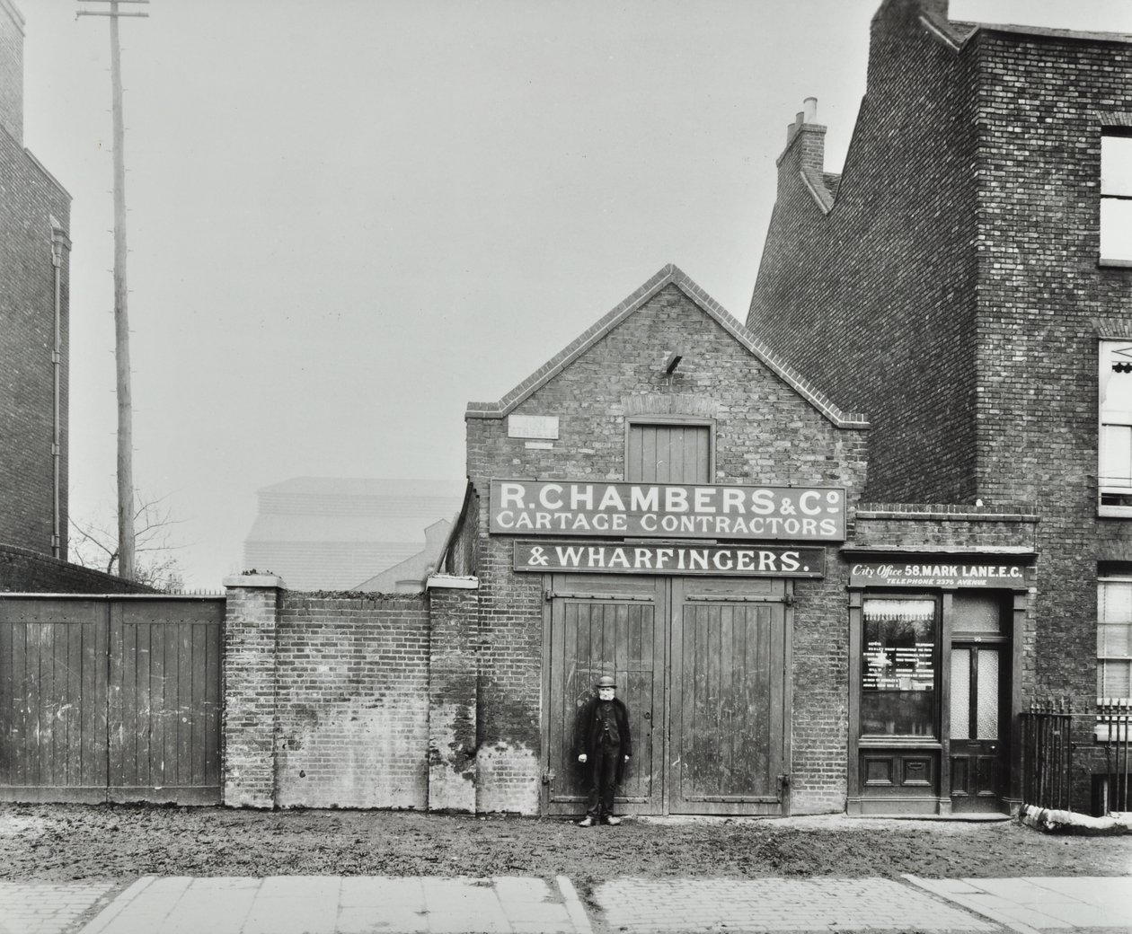 ハイストリート、ノースウーリッジ;後にピアロード、1899年 作： 英語の写真家