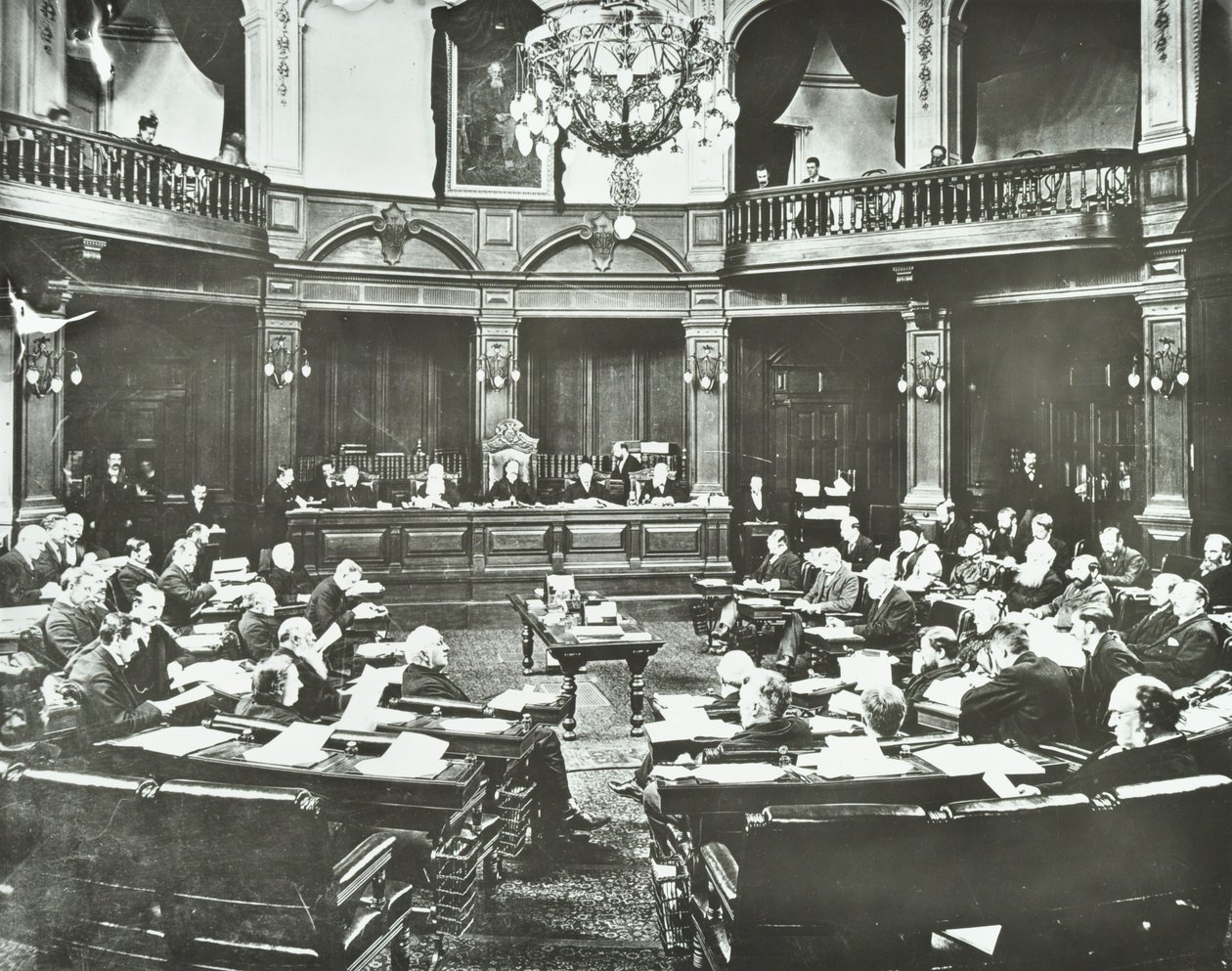 ロンドン教育委員会、1895 作： 英語の写真家