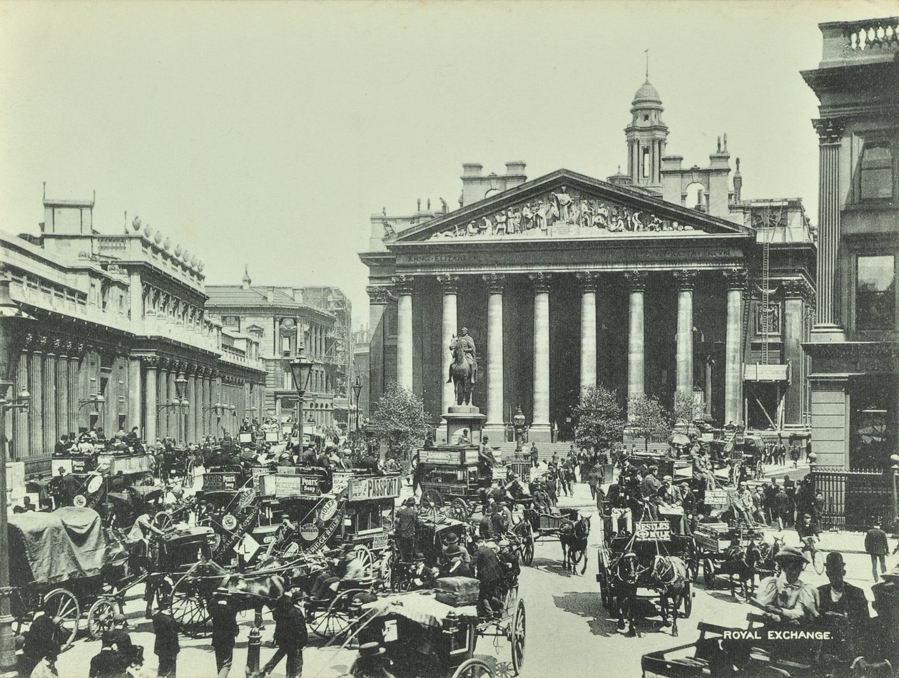 ロイヤルエクスチェンジ、スレッドニードルストリート、ロンドン市、1890 作： 英語の写真家