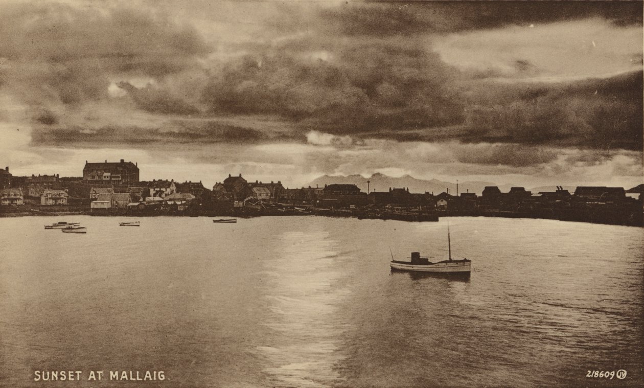 スコットランド、マレイグの夕日（モノクロ写真） 作： 英語の写真家