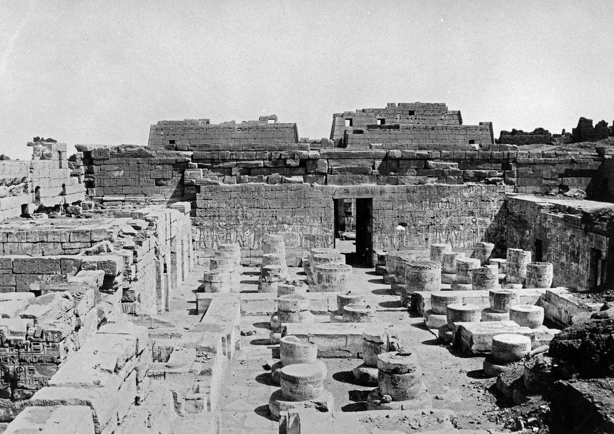 柱のホール、1906 作： 英語の写真家