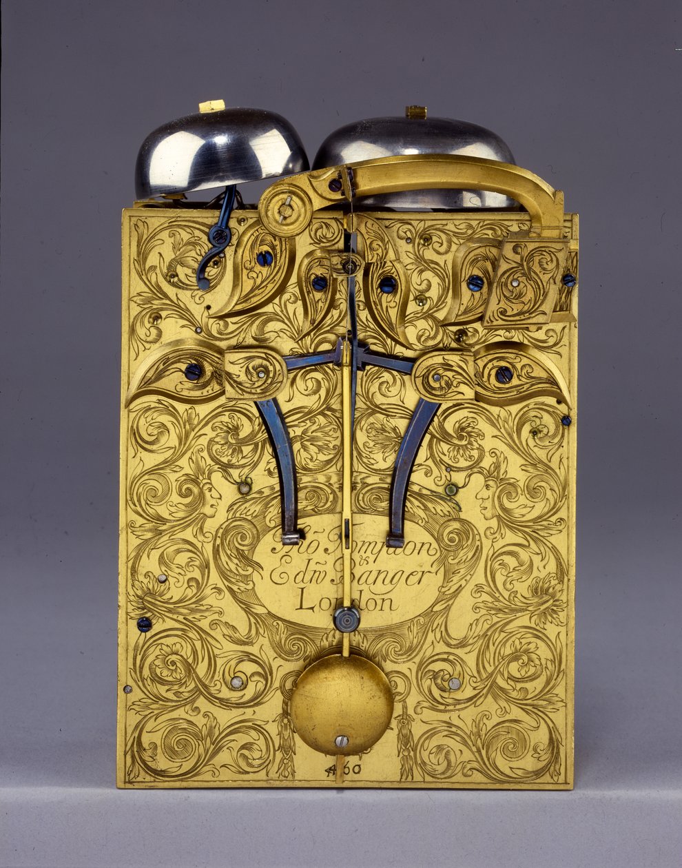 The Barnard Tompion、Tompion and Banger、ロンドン、No。460、印象的なブラケット時計、c.1708の詳細 作： 英語学校