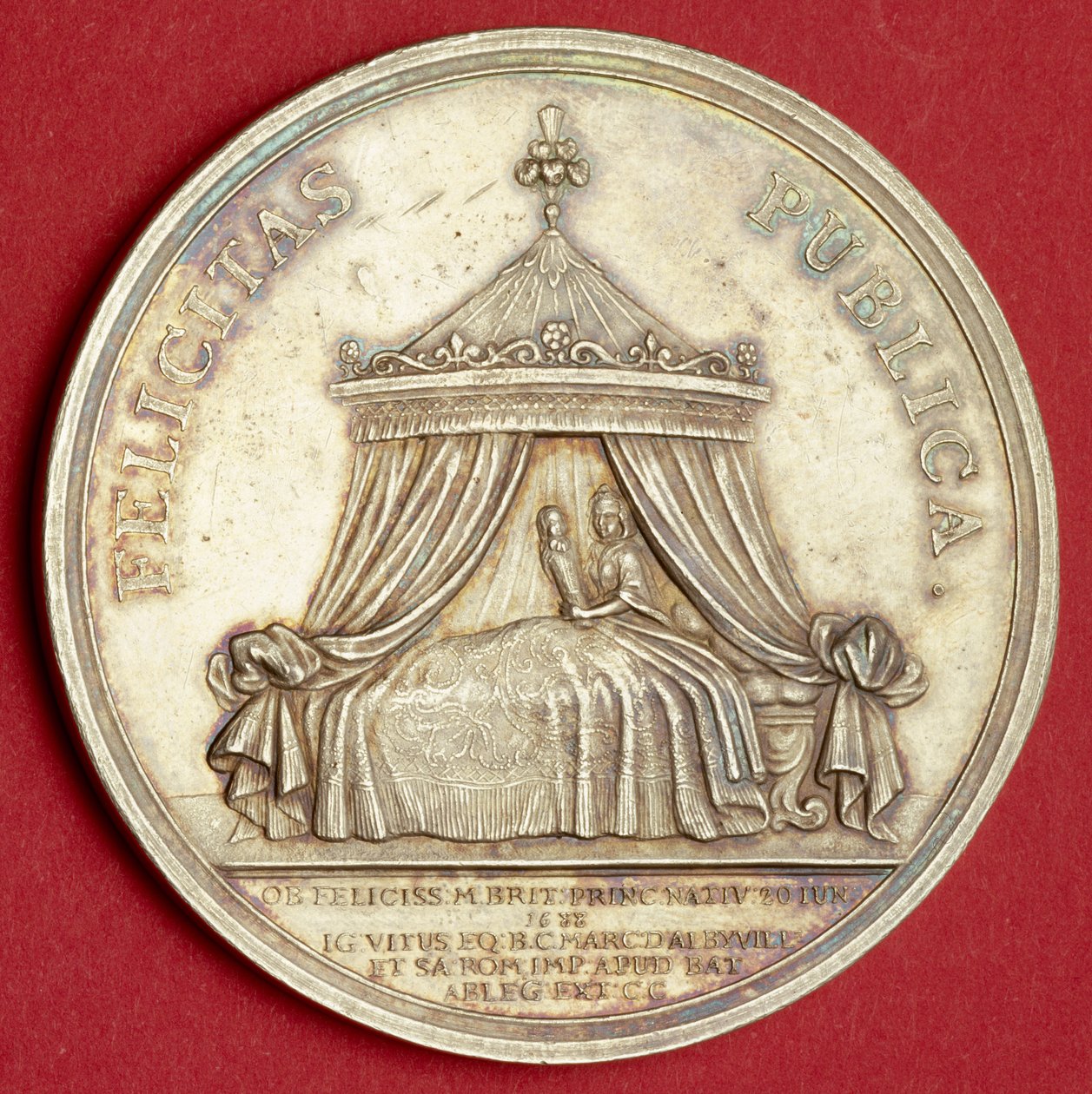 ジェームズ王子の誕生を記念したメダル、1688年（銀の金箔） 作： 英語学校