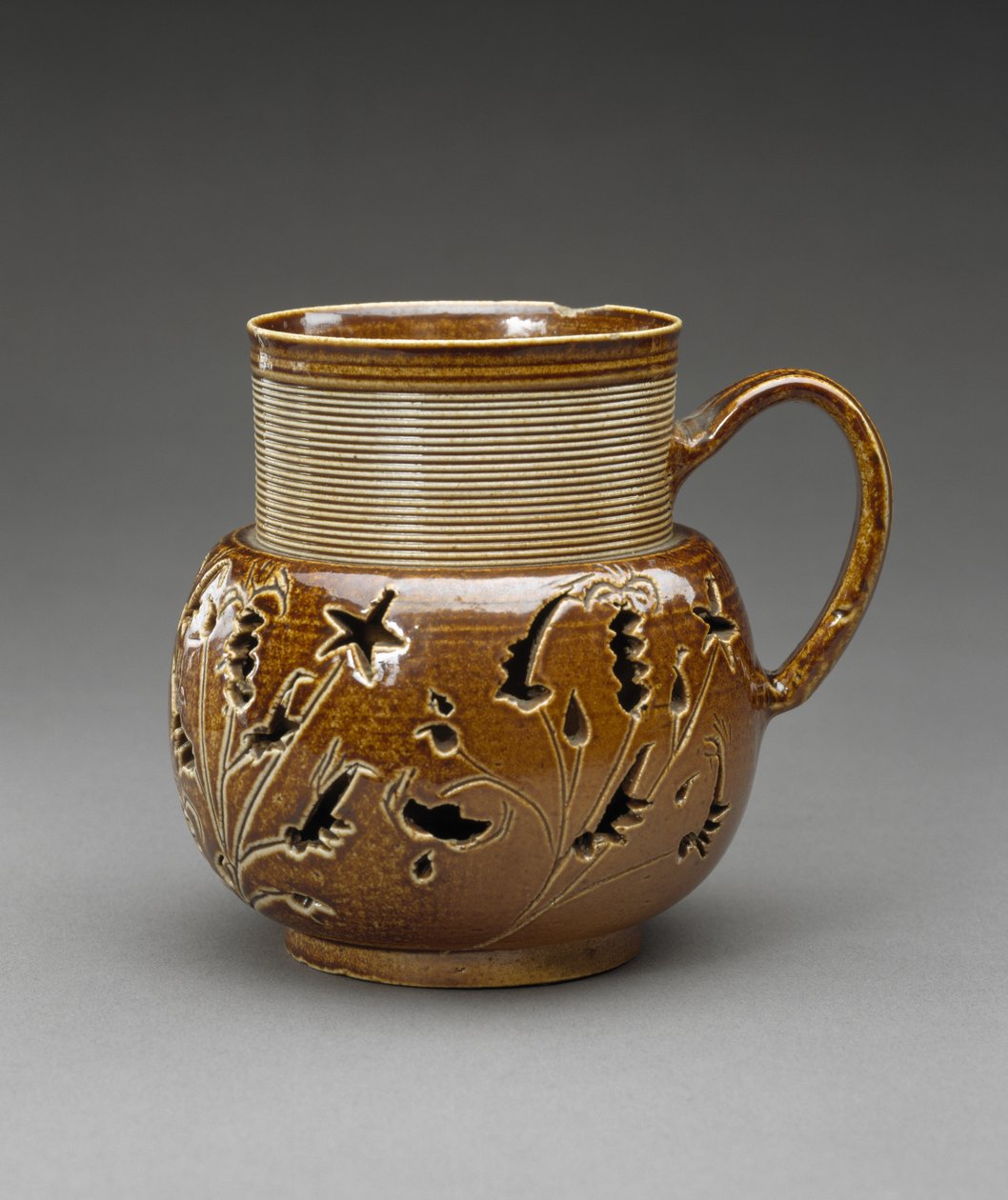 マグカップ、c。 1690-1705（塩釉石器） 作： 英語学校