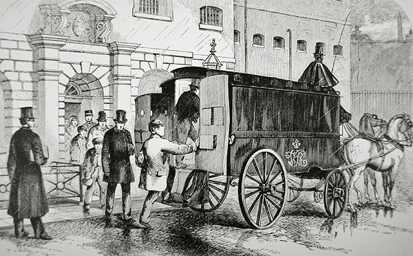 1870年代、「ブラック・マリア」と呼ばれる警察車両に乗り込む囚人たち（刻印） 作： 英語学校