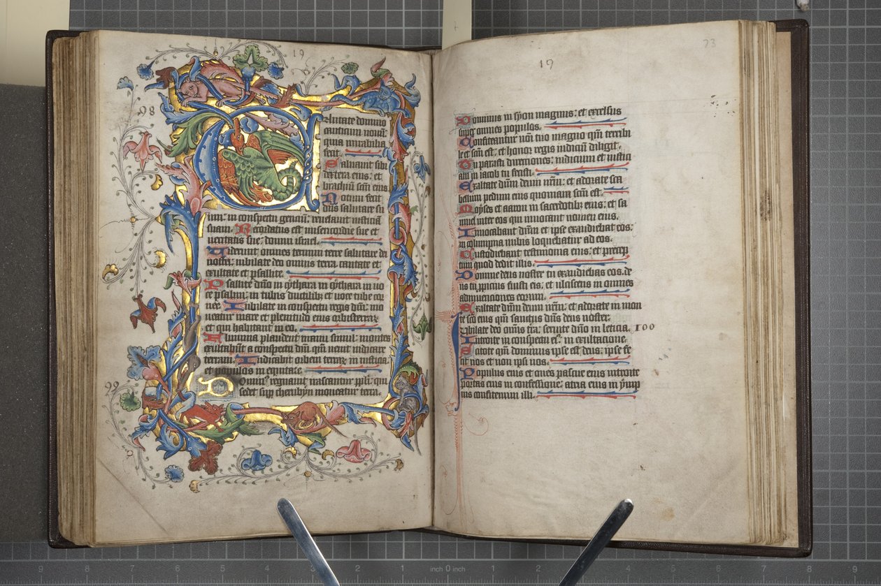 セイラム式文の詩篇、Fol 72 verso fol 73 recto、c.1425-75（ベラムにインク、ペンキ、金） 作： 英語学校