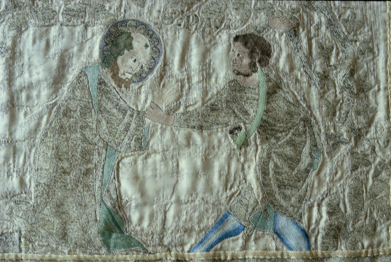 聖人の殉教、スティープルアストンコープの正面からの細部、c.1340s（シルバーゴールドの糸と子鹿のシルクツイルのカラーシルク） 作： 英語学校