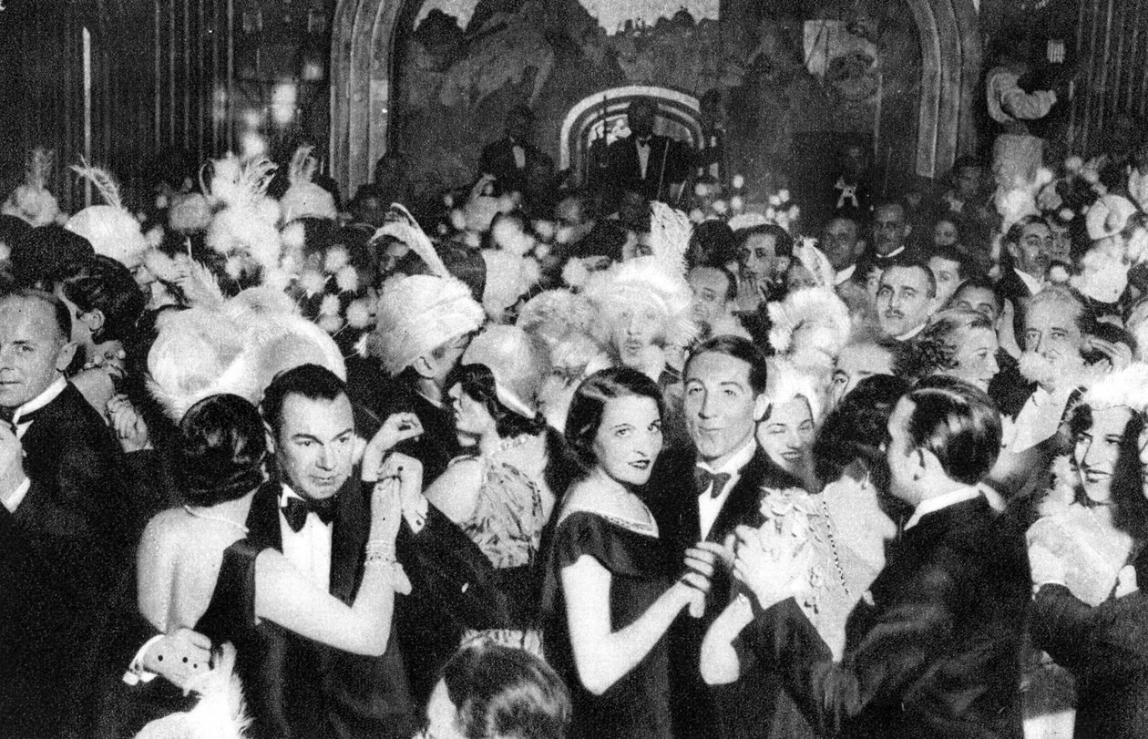 ダンス、パリ、1931年。 作： アーネスト・フラマリオン