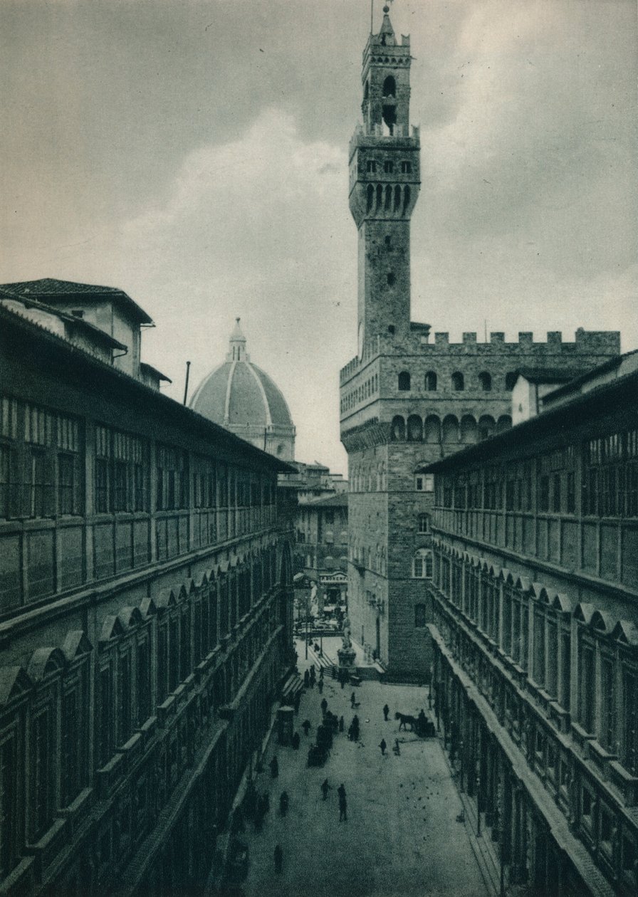 1927年、イタリア、フィレンツェのウフィツィ美術館からのヴェッキオ宮殿 作： オイゲン・ポペル