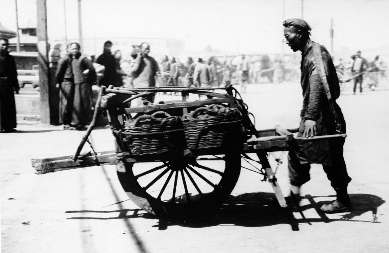 中国の手押し車、c.1870-90 作： ヨーロッパの写真家