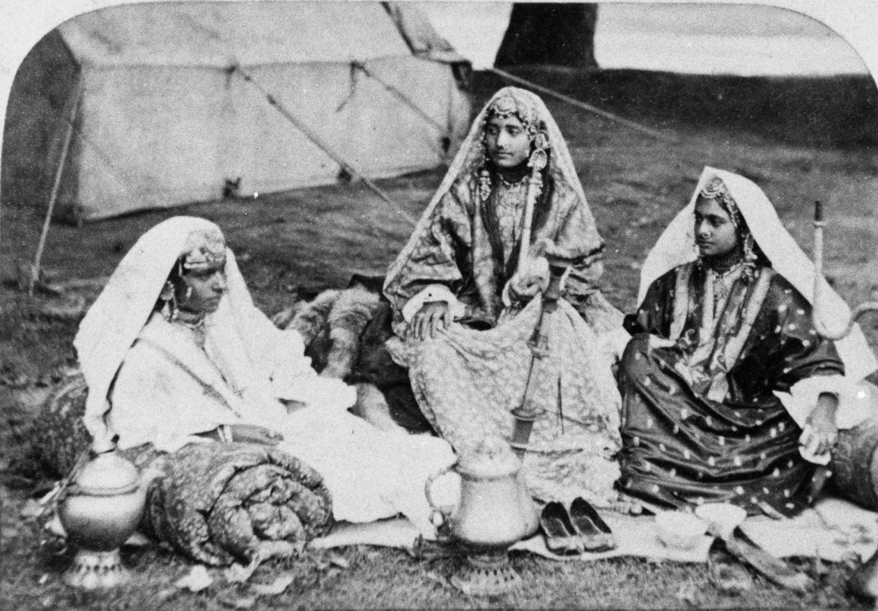 カシミールノーチガール、1860年代頃 作： ヨーロッパの写真家