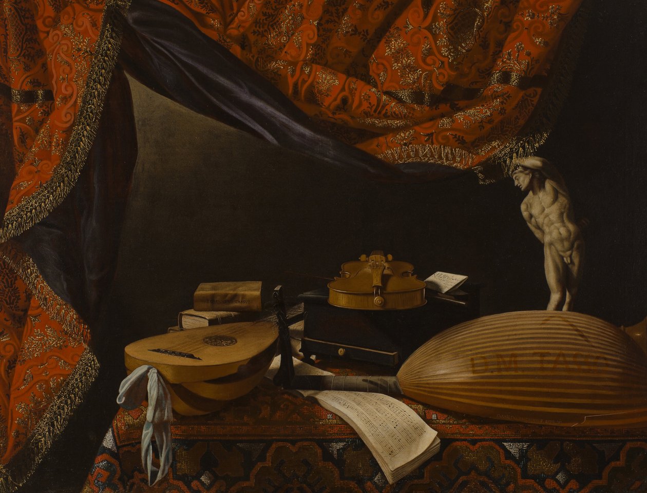 楽器、本、彫刻のある静物c。 1650 作： エヴァリスト・バスケニス