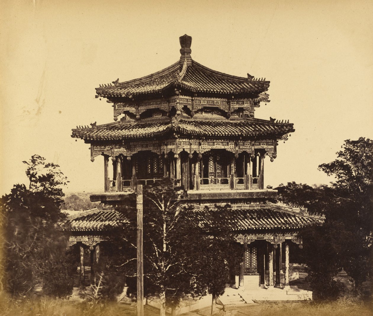 [焼失前の大宮殿、1860年10月18日、北京 作： フェリーチェ・ベアト