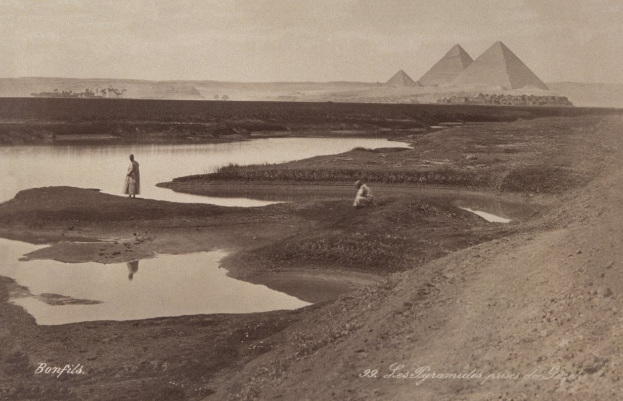 ギザのピラミッド、1900年頃（写真） 作： フェリックス・ボンフィス