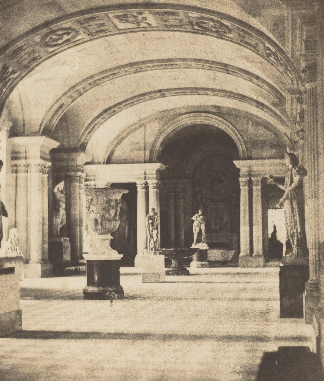 Caryatides のサロン、ルーヴル美術館、c。 1851年。 作： FortunéJosephPetiotGroffier
