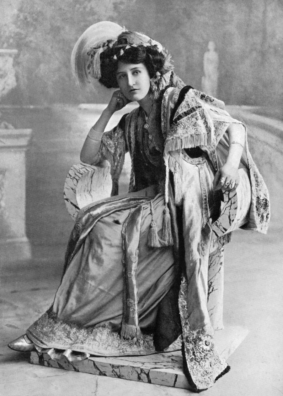 エリザベスファース、1908年-1909年。 作： ファウルシャムとバンフィールド
