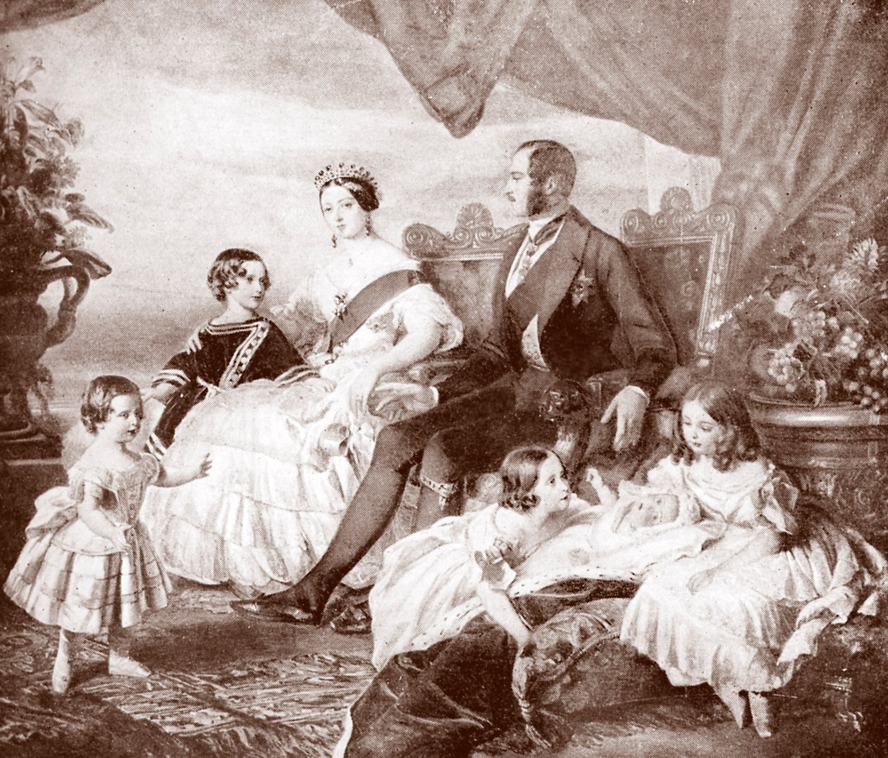 ヴィクトリア女王とアルバート公、そしてその子供たち（「エドワード7世、その生涯と時代」（プリント）より 作： フランツ・クサーヴァー・ヴィンターハルター（後）