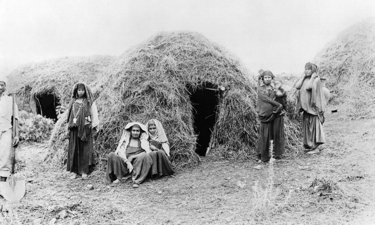チュニス近くのベルベル人の村、1900年頃 作： フランスの写真家