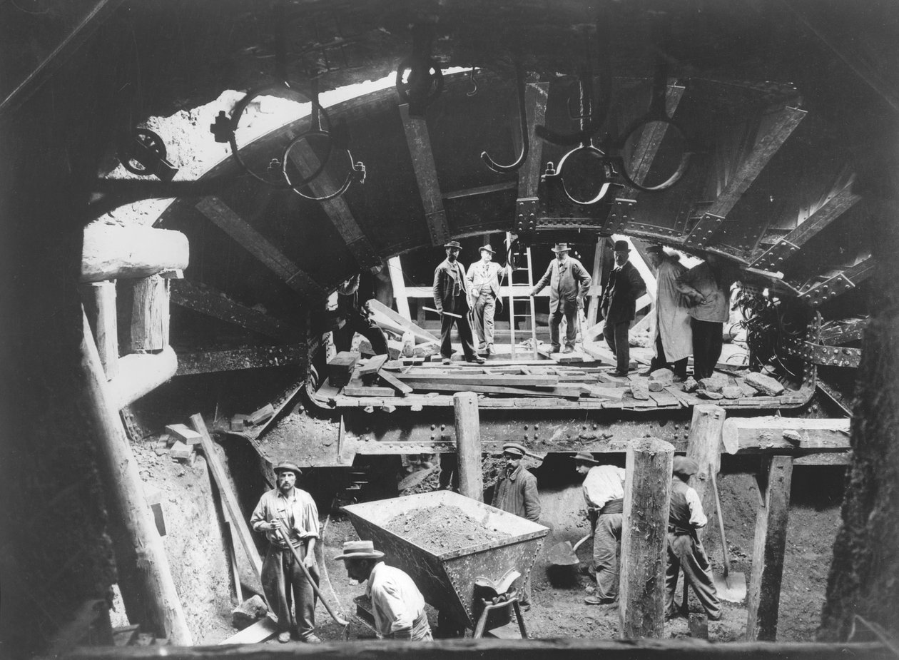 パリ地下鉄の建設、1900年頃 作： フランスの写真家