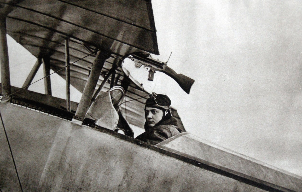 1916年のニューポート10戦闘機のギネマー 作： フランスの写真家