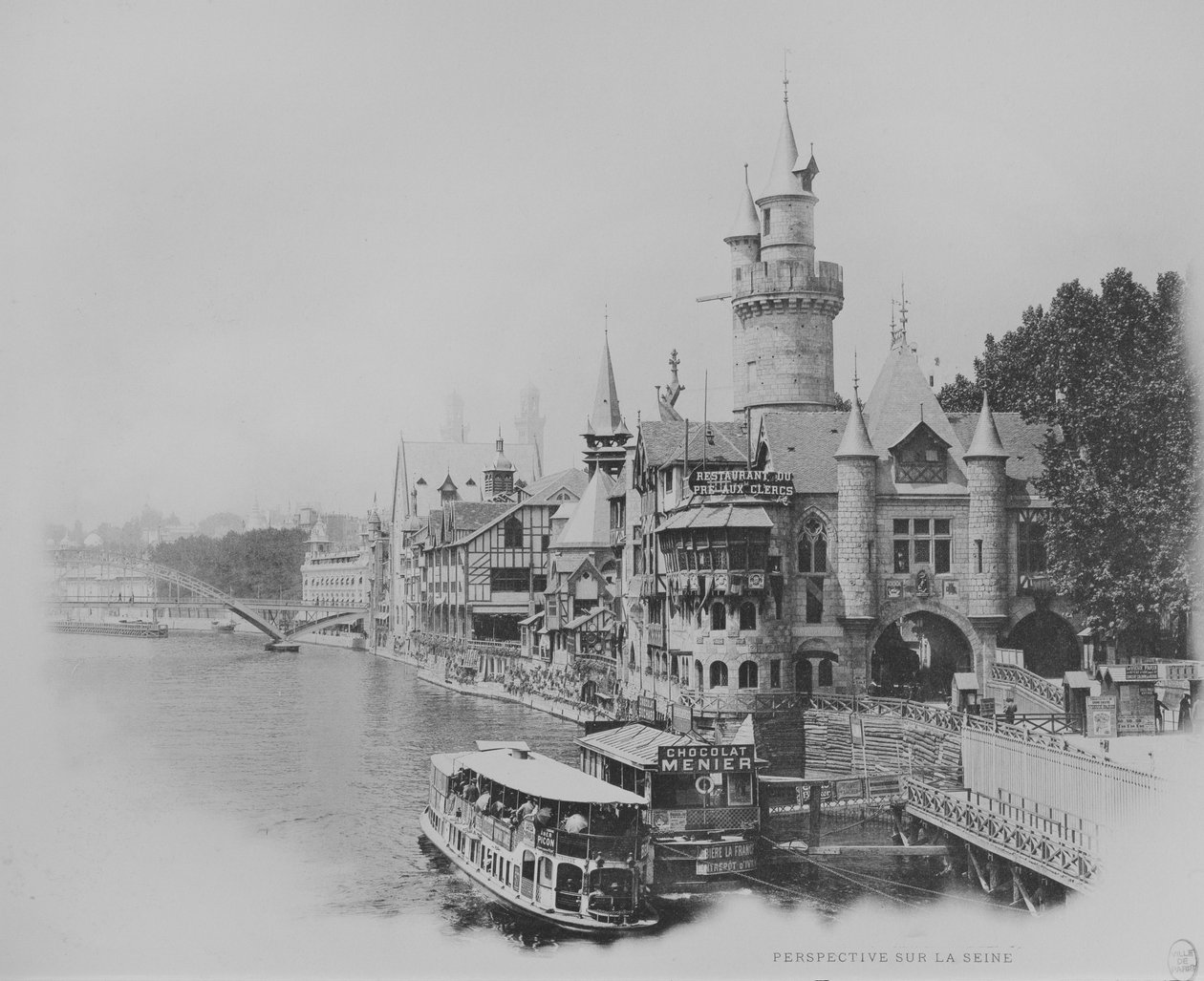 Le Pre aux clercsレストラン-1900年パリの万国博覧会 作： フランスの写真家