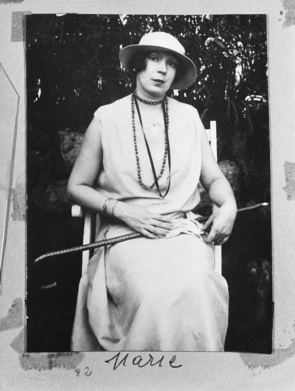 Marie JouhandeauアルバムのMarie Laurencin 作： フランスの写真家