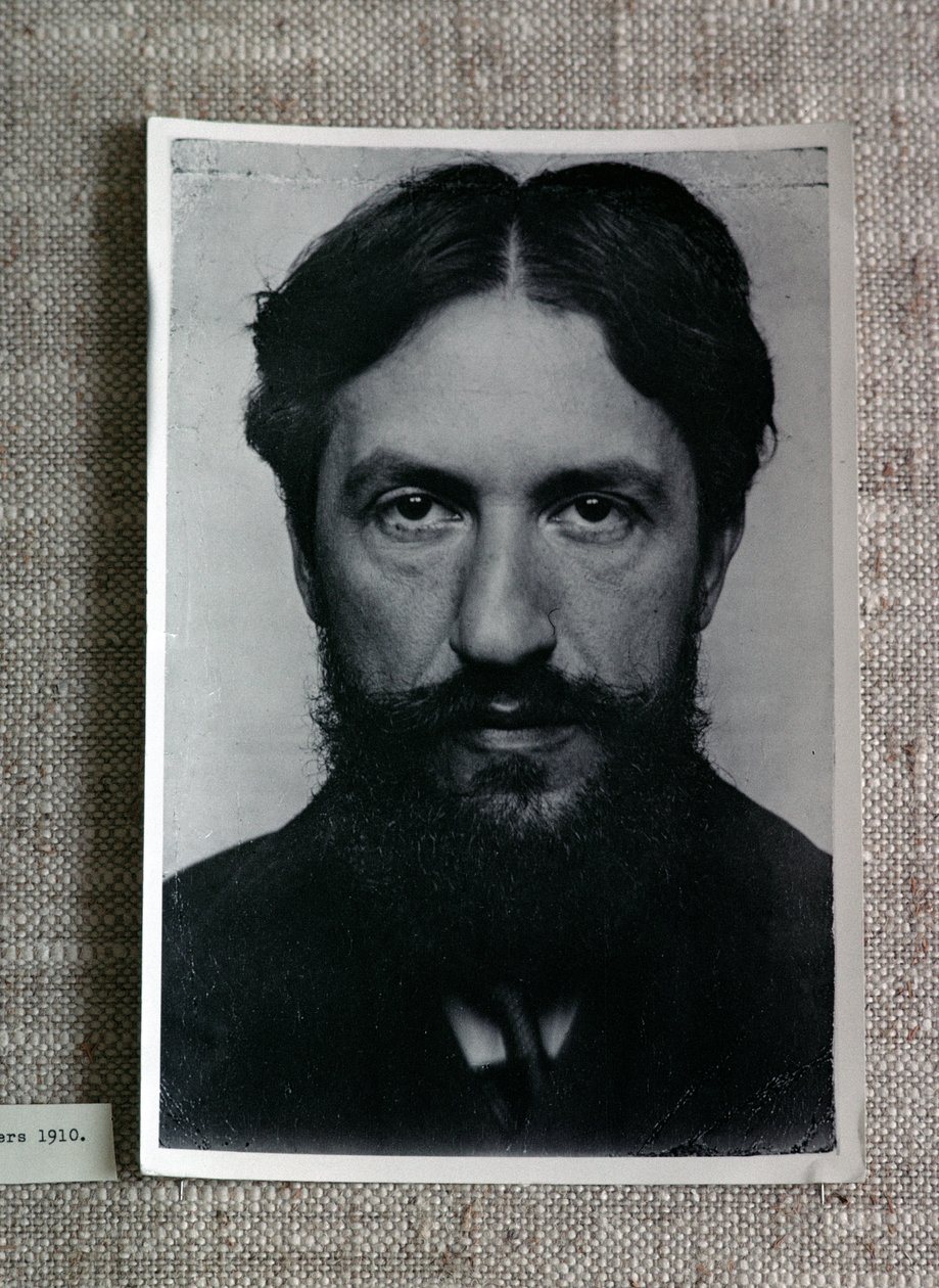 ピエト・モンドリアン（1872-1944）、1910年頃 作： フランスの写真家