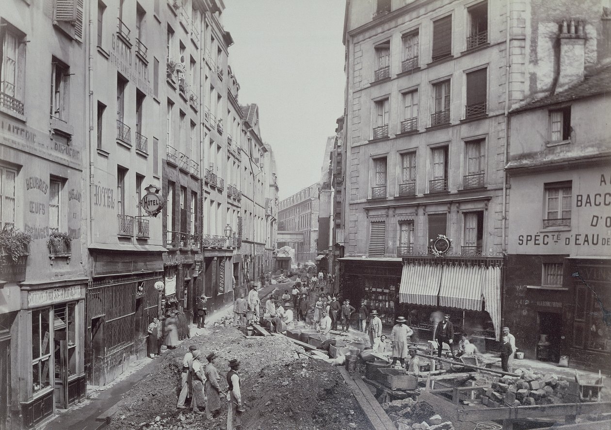 1889年、パリのRue de la Bucherieの下水処理場 作： フランスの写真家