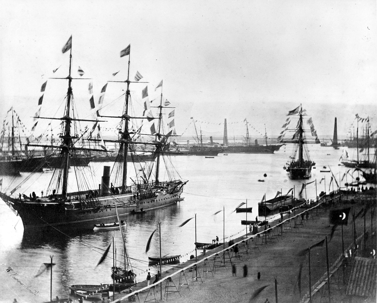 スエズ運河の開通、ポートサイド1869 作： フランスの写真家