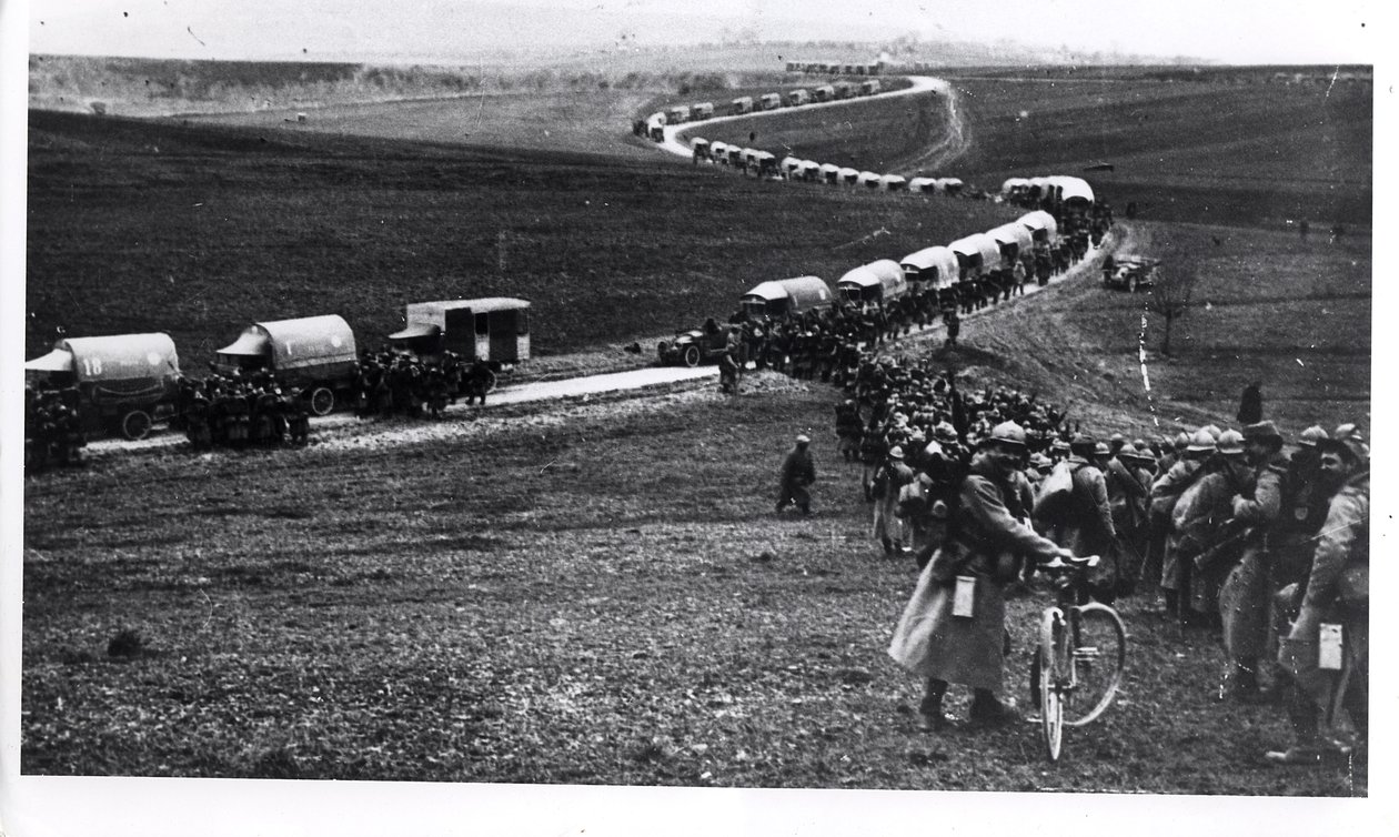 聖なる道、1916 作： フランスの写真家