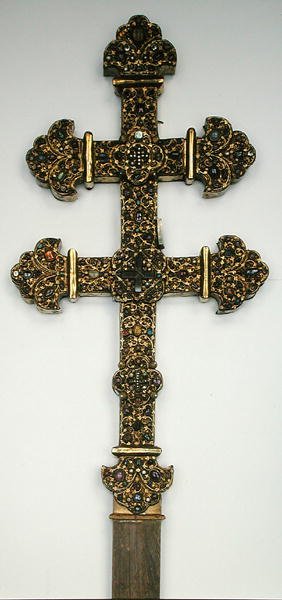 クロス、クレアマレ修道院（半貴石が埋め込まれた金）（232670も参照） 作： フランス語学校