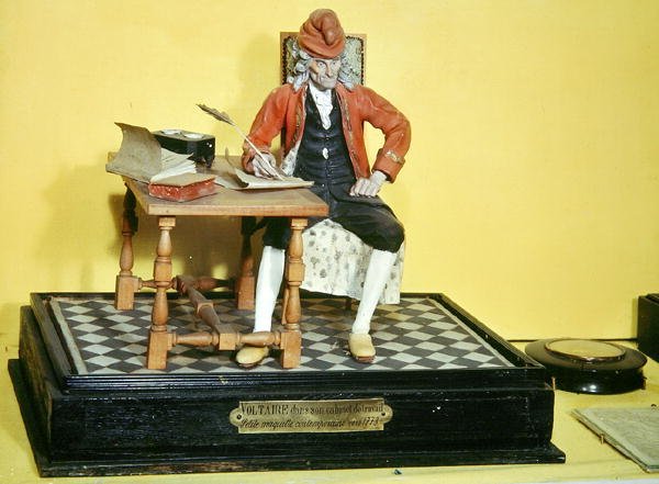 ヴォルテール（1694-1778）の研究、1773年頃 作： フランス語学校