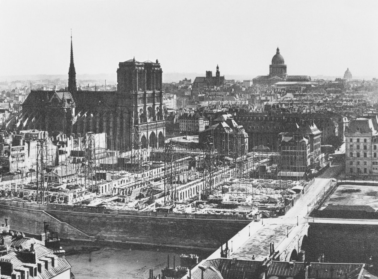 ホテルデューの建物、パリ、1867 作： フランスの写真家