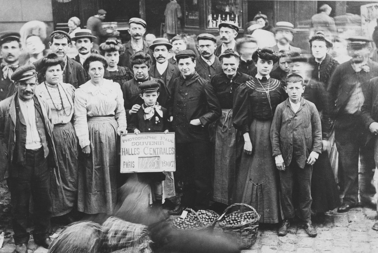 バニューの庭師、レアールマーケット、パリ、1907 作： フランスの写真家