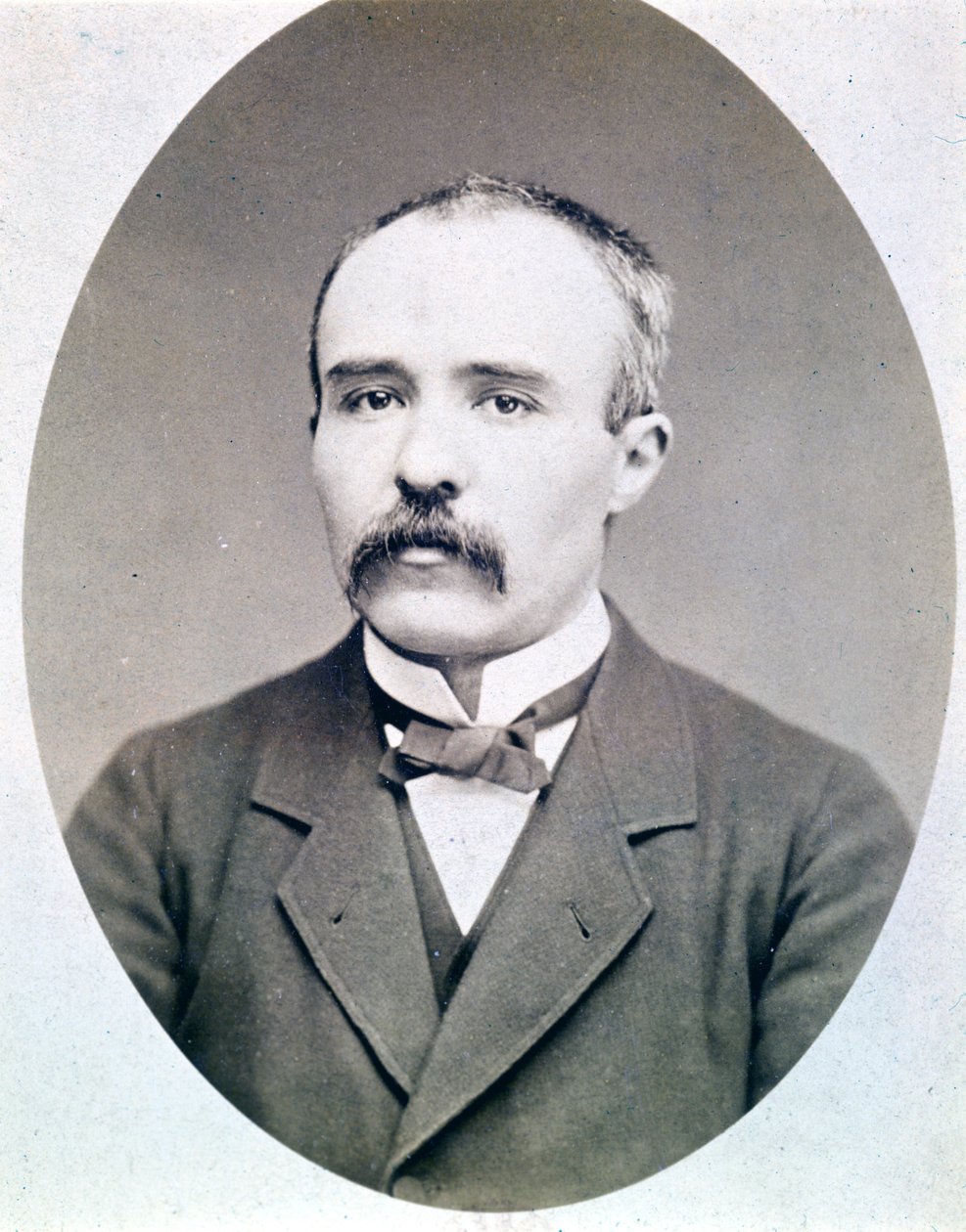 1870年～1880年頃の若き日のGeorges Clémenceau（1841年～1929年）の写真。 作： フランスの写真家