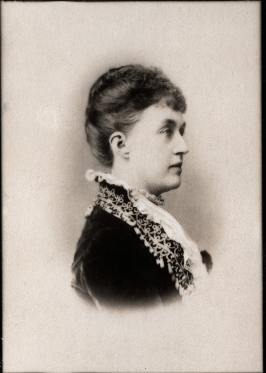ルクセンブルク大公爵夫人、アンハルトデッサウ（1833-1916）のアデルハイド王女の肖像。 作： フランスの写真家