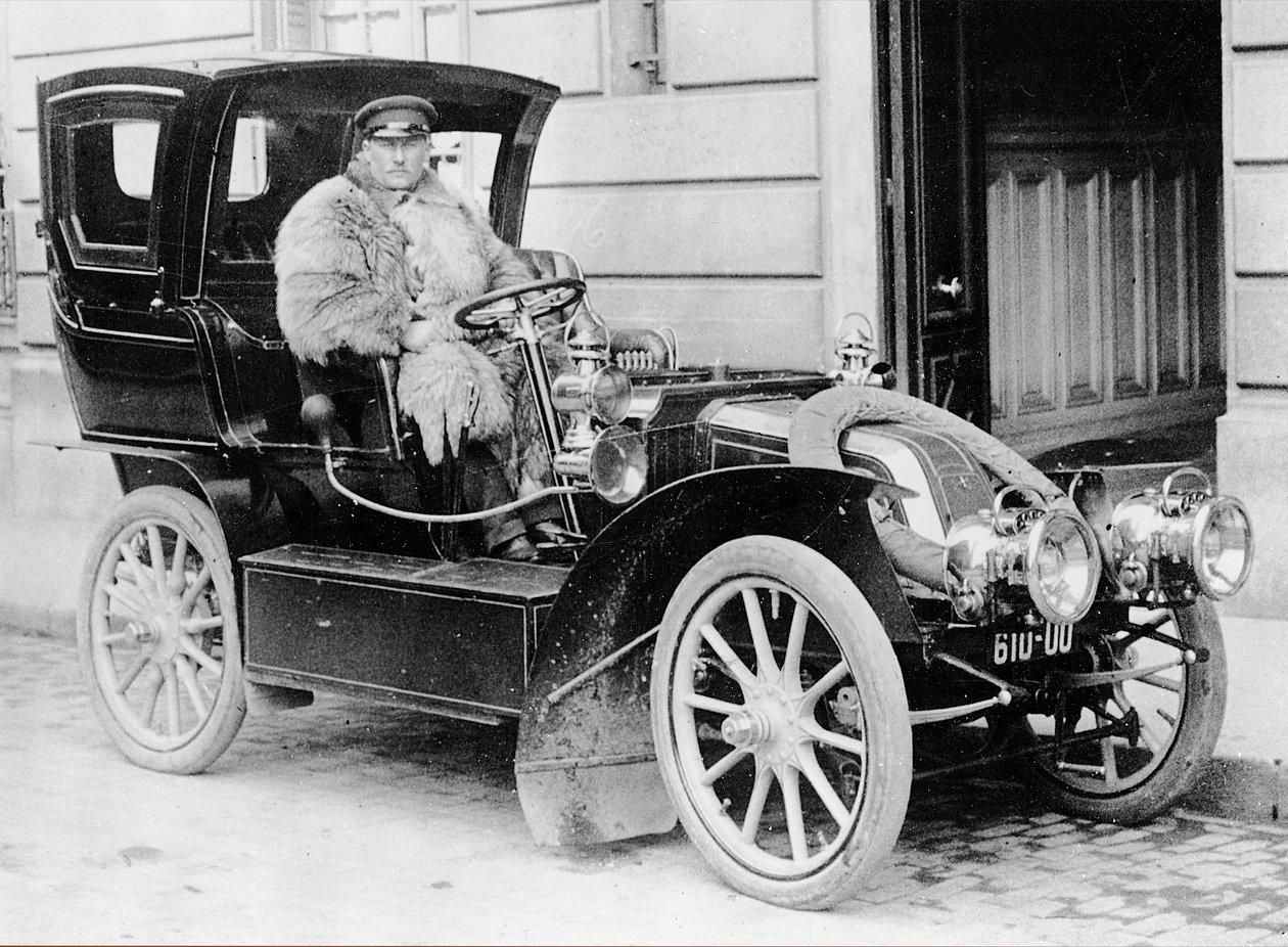 ヴィカート自動車、1905年頃 作： フランスの写真家