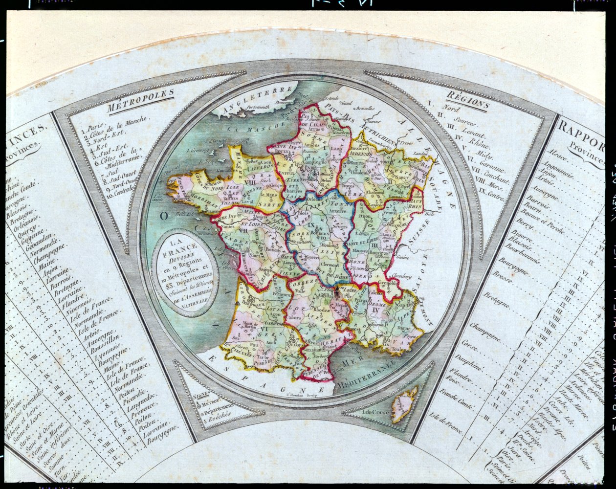 フランスの地図を9つの地域、10の大都市、83の部門に分割して描いたファン、1790年 作： フランス語学校