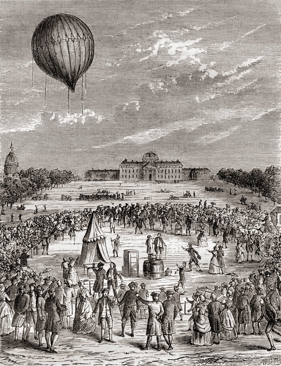 1783年にフランス・パリのシャンゼリゼ通りで打ち上げられた世界初の水素気球（1870年頃に出版された『Les Merveilles de la Science』より）。 作： フランス語学校