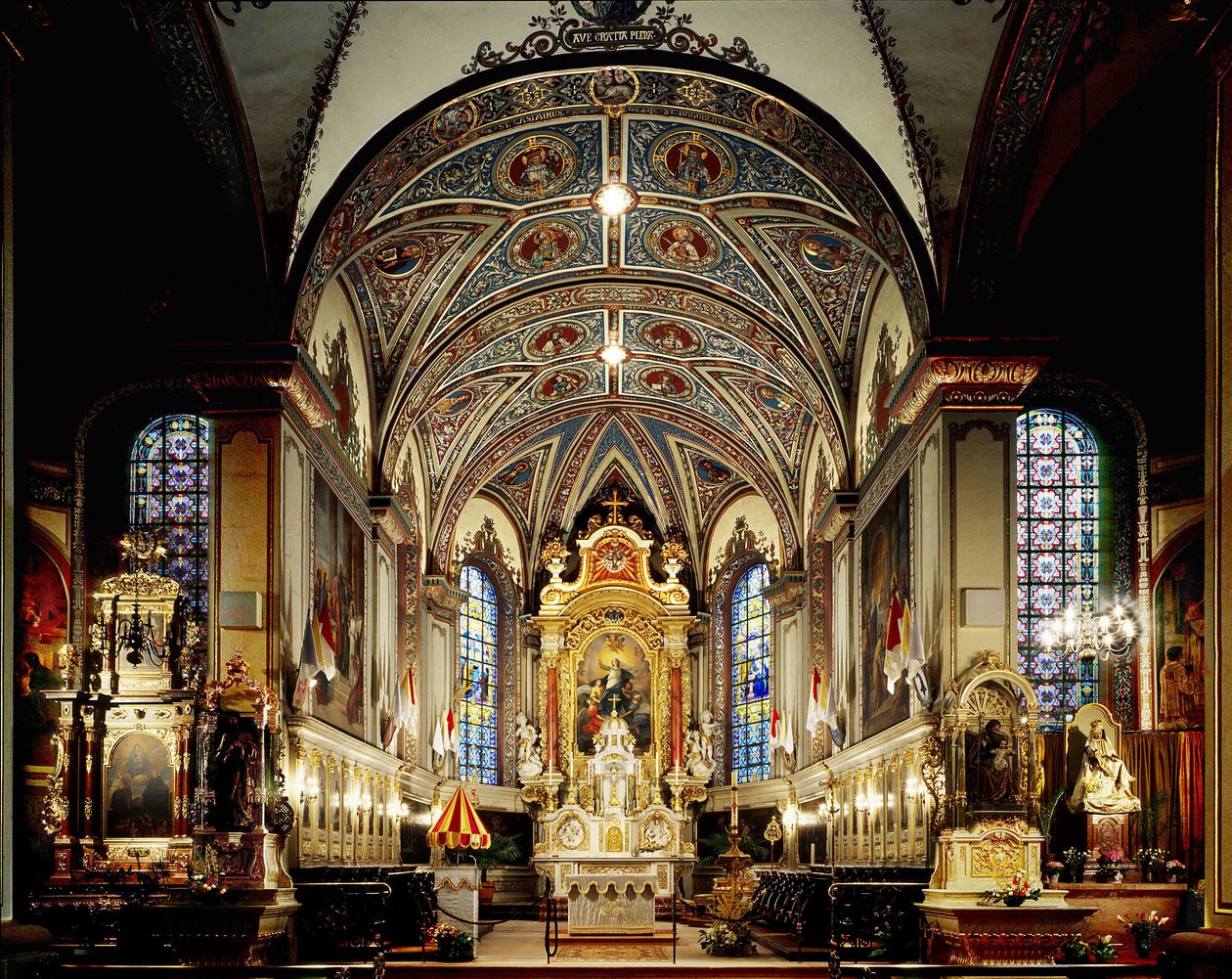 Thierenbach (68) - Cathedrale Notre-Dame de Alsace - La Nefの内部。 作： フランス語学校