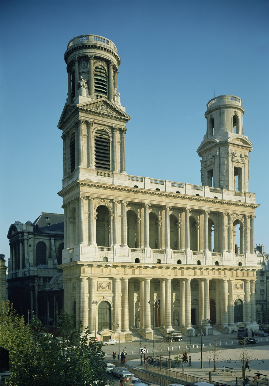 1646-1780年に建てられたサンシュルピス教会のファサードの眺め 作： フランス語学校