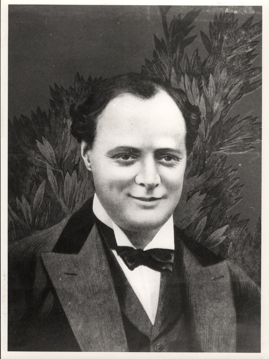 ウィンストン・チャーチル（1874-1965）1917 作： フランス語学校